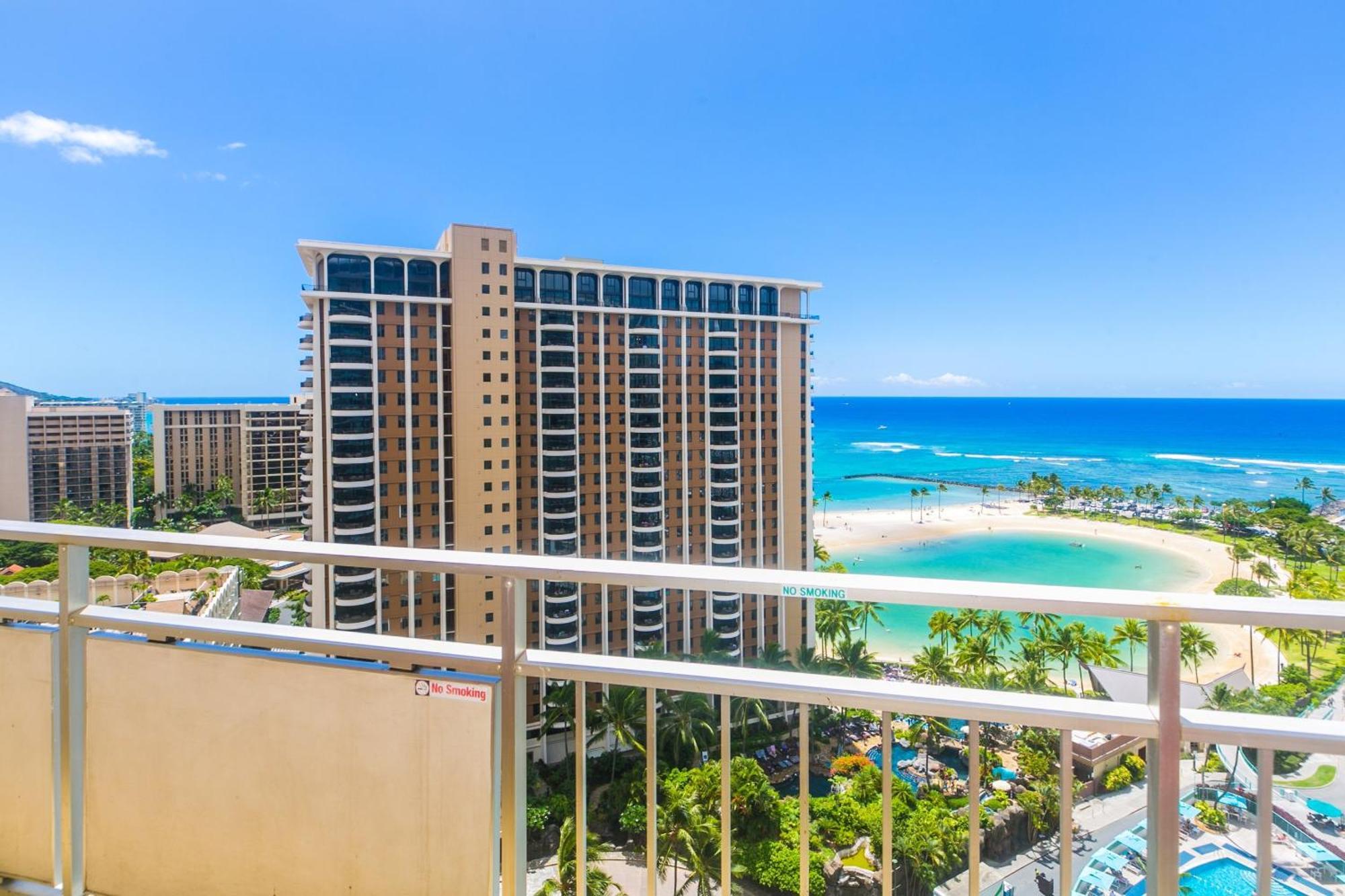 Ilikai Tower One Bedroom Lagoon View Waikiki Condos With Lanai & Free Wifi ホノルル 部屋 写真